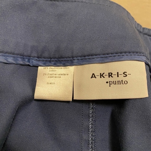 Akris Punto Blue Cropped Pleated Hem Pants Size 6 - Picture 4 of 8
